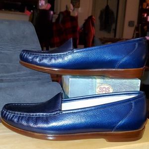 SAS Simplify Pearl Blue Leather Shoes 11 Med- NEW